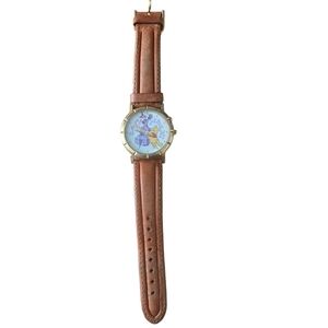 Vintage Timex Winnie the Pooh Watch Rare DCasualisney Leather Strap Collectible